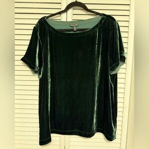 Eileen Fisher Velvet Short Sleeve Top in Deep Green